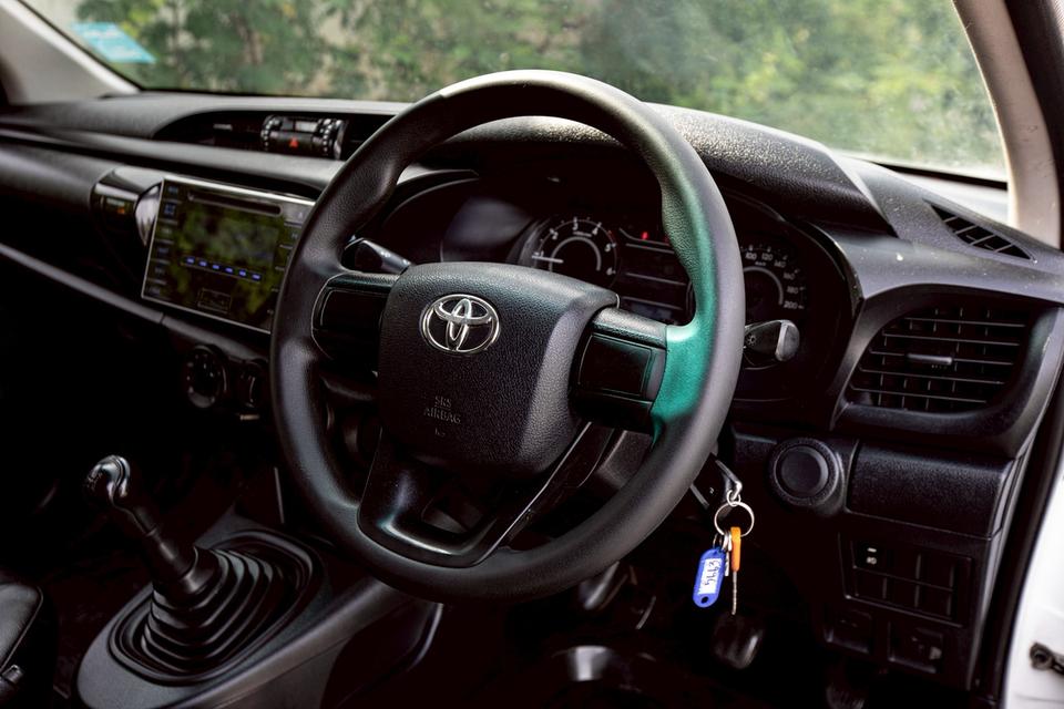 ขาย Toyota Revo 2.4J Plus ปี18 10