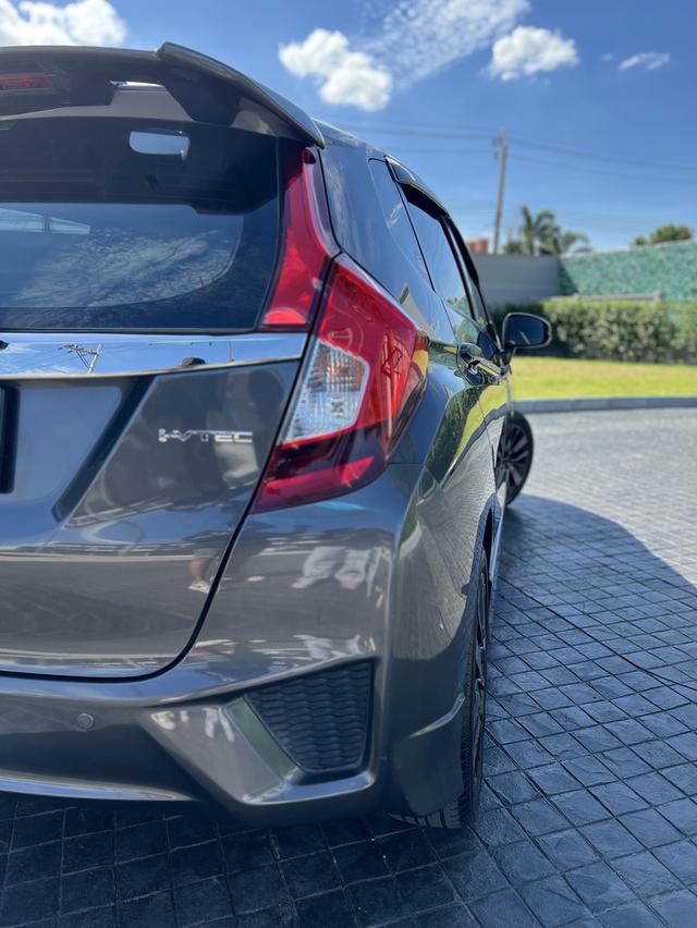 Honda Jazz รองท็อป ปี 2015 3