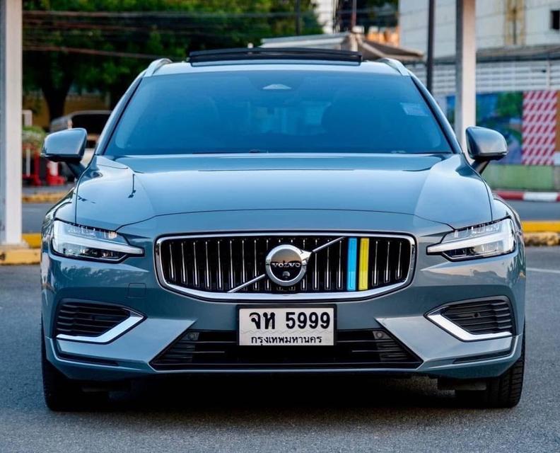 Volvo V60 T8 Recharge Ultimate Bright Plug-inHybrid มือสอง