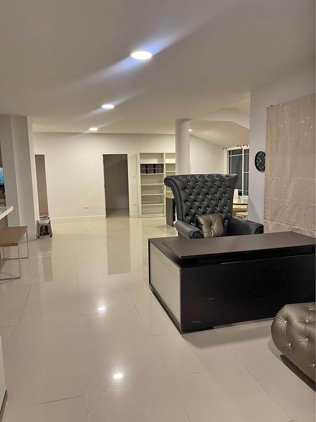 ให้เช่าบ้านเดี่ยว โครงการ มัณฑนา รามอินทรา-วงแหวน 6ห้องนอน 4ห้องน้ำ 2