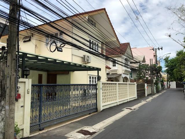 ให้เช่าบ้านเดี่ยว 2 ชั้น 60 ตรว. ซอยลาดพร้าว 42 ใกล้ถนนใหญ่ ใกล้ MRT ลาดพร้าว 1