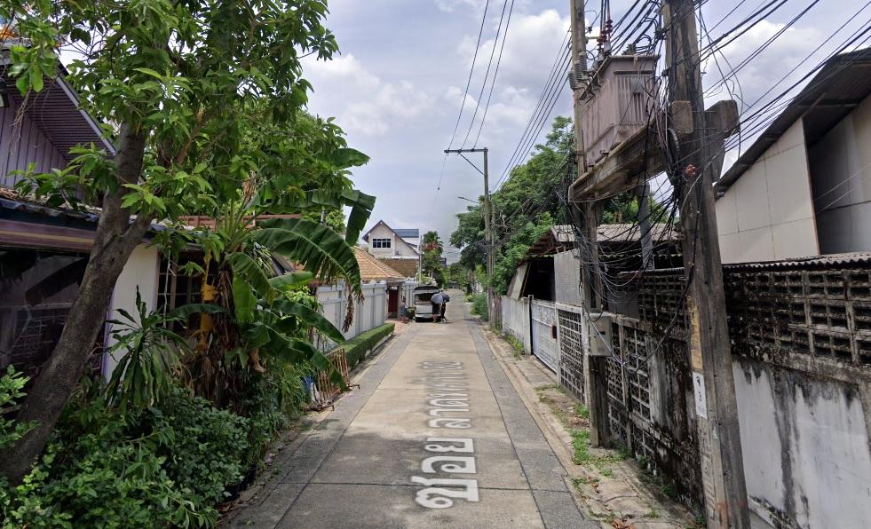 ที่ดินแปลงทอง ติดสถานีลาดพร้าว 71 เพียงไม่กี่ก้าว 2