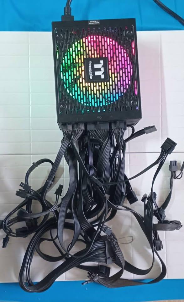 ของแรร์ ของแรงค์ Power supply Thermaltake Toughpower PF1 ARGB 1200 W. ประกันเหลือ 6 ปีกว่า