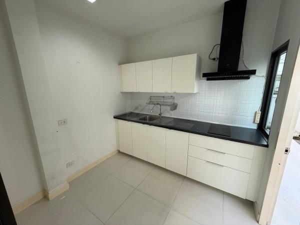 ให้เช่าบ้านเดี่ยว 2 ชั้น 3 ห้องนอน โครงการ ออร่า Aura รามคำแหง 94 ใกล้รถไฟฟ้า MRT สัมมากร เฟอร์นิเจอร์ครบ 5