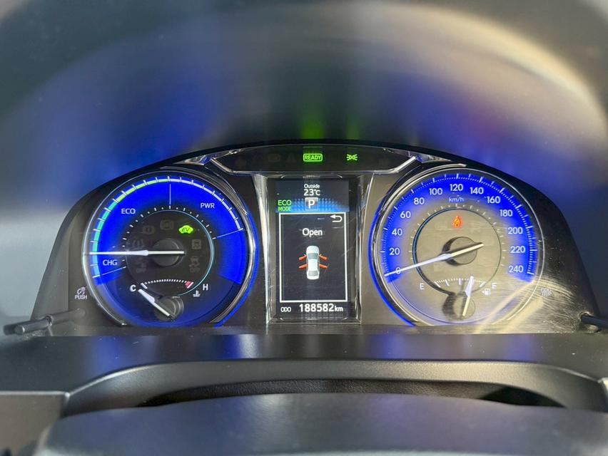 TOYOTA CAMRY 2.5 Hybrid Premium ปี2017 11