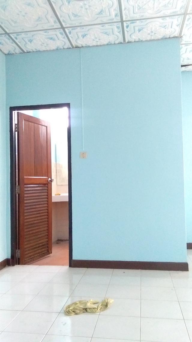 บ้านเดี่ยว 2 ชั้น 125 ตรว. หมู่บ้านหงส์ประยูร บางบัวทอง 3 ห้องนอน 2 ห้องน้ำ 2 ห้องรับแขก 1 ห้องครัว จอดรถ 10 คัน 13