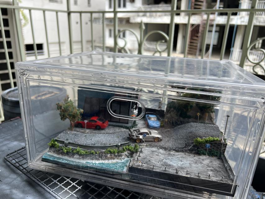ขายฉากdiorama 1:64พร้อมกล่องกันฝุ่น