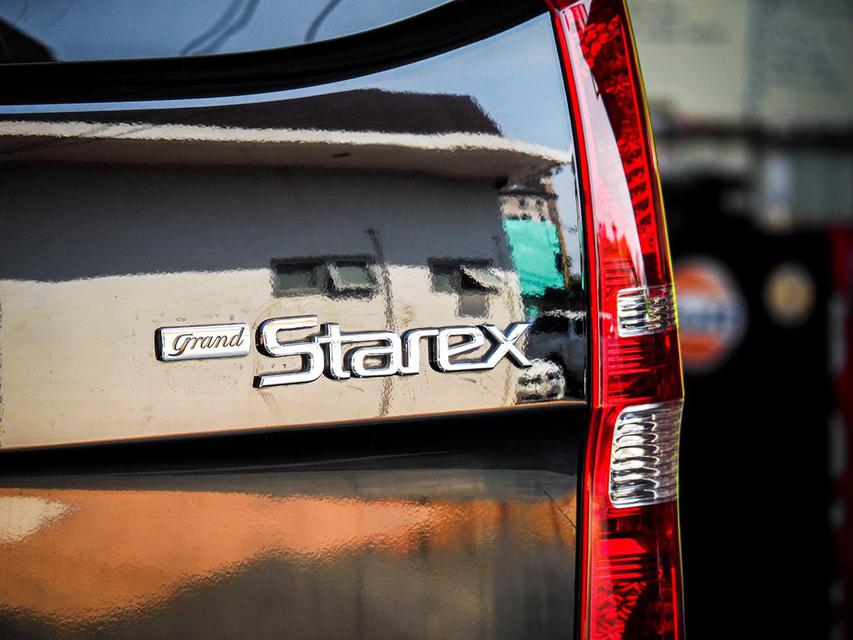 Hyundai H-1 Grand Starex VIP 2.5 ดีเซล ปี 2016 5