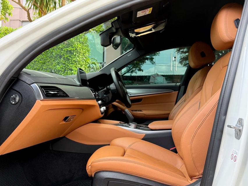 2020 BMW 520D MSPORT G30 รถมือเดียวออกป้ายแดง รถวิ่งน้อย เข้าศูนย์ทุกระยะ ไม่เคยมีอุบัติเหตุครับ 13