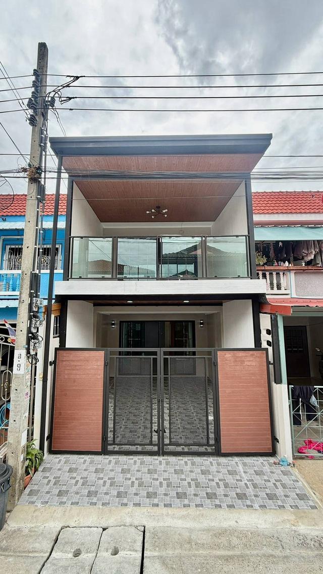 หมู่บ้านพระปิ่น3 บางใหญ่ ทาวน์เฮาส์ 2 ชั้น ตกแต่งใหม่ ใกล้ทางด่วน 2