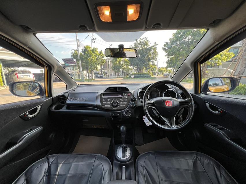 Honda JAZZ GE ออโต้ ปี08 รถบ้านจัดทรง 9