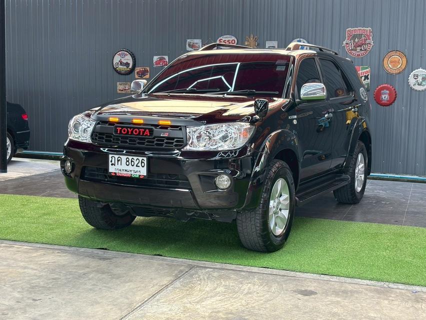 TOYOTA FORTUNER 2.7 V ปี 2011