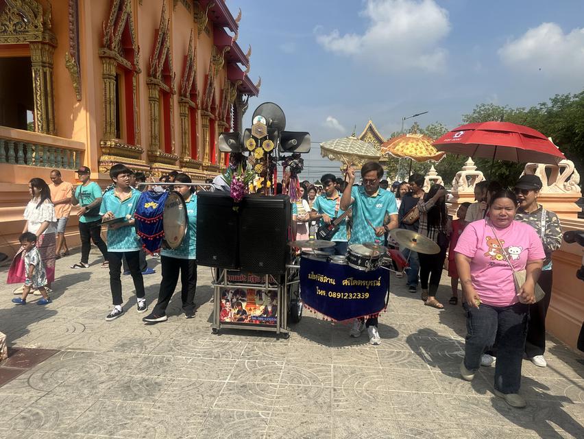 รับจ้างดนตรีแห่เทียน ดนตรีแห่เข้าพรรษา ดนตรีแห่กฐิน ดนตรีแห่ผ้าป่า