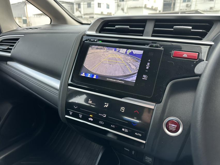 Honda Jazz  1.5 SV+ ปี 2014 13