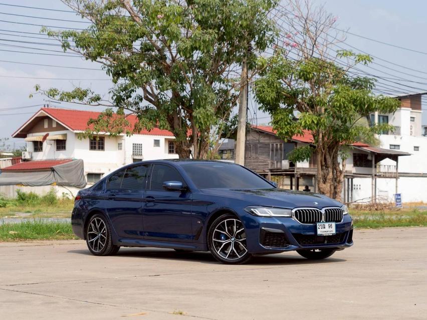 BMW 530e LCI Plug-in-Hybrid (G30) ปี จด 2022  19