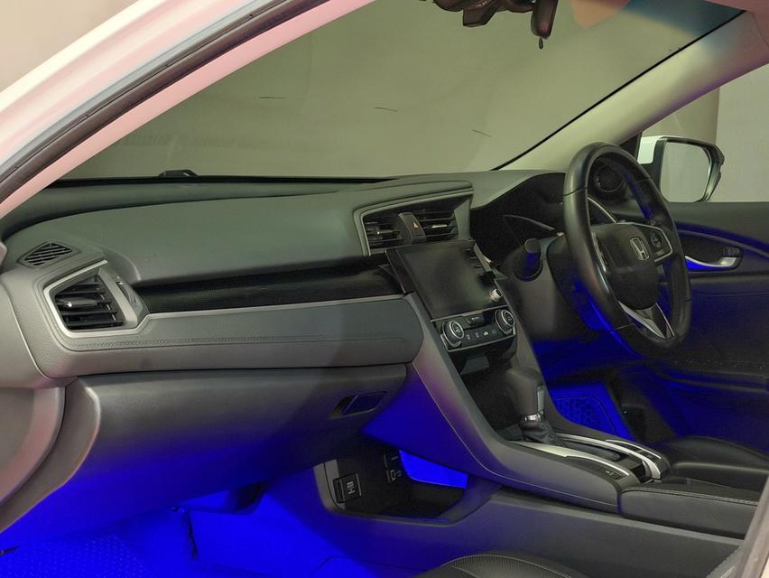 2021 HONDA CIVIC FC 1.8 EL MINORCHANGE รถมือเดียวออกป้ายแดง รถวิ่งน้อย เข้าศูนย์ทุกระยะครับ รูปที่ 11