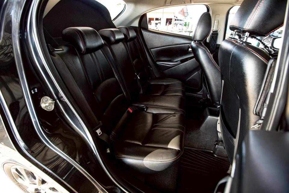 Mazda2 1.3 HighConnect Sport ปี 2017 สีดำ 14