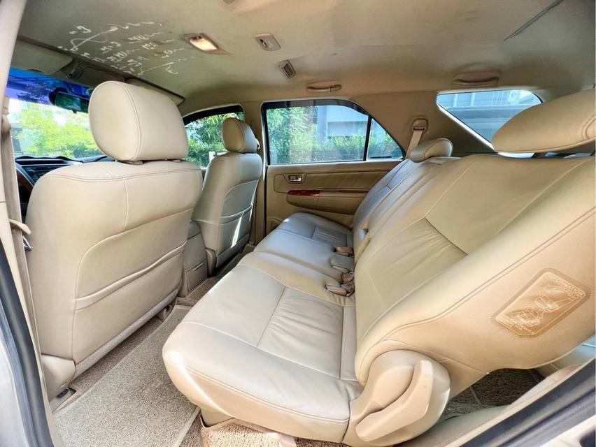 Toyota Fortuner 3.0V 2wd ปี 2008  ไม่มีอุบัติเหตุ  14