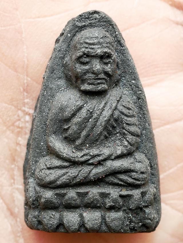 หลวงปู่ทวดเนื้อว่าน วัดช้างให้ พิมพ์ใหญ่ ปี 2524...เก่าๆ รูปที่ 6