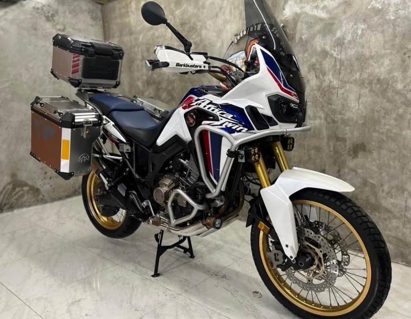 Honda Africa Twin สีขาว 3