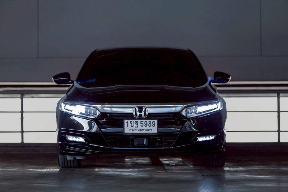 Honda Accord hybrid tech ปี 20 TOP สุด เลขไมล์น้อยสุดในตลาด 40,000 km.แท้ หน้าหลังเดิมน็อตไม่มีขยับ ขาย 849,000.-  สอบถาม 0853375537 เอ รูปที่ 2