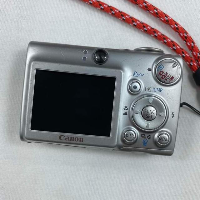 Canon ixy digital 700 2