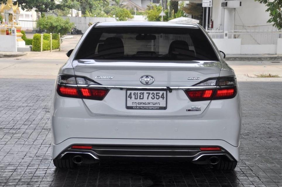 Toyota camry 2.0G Extremo MNC D4S ปี 2017 5