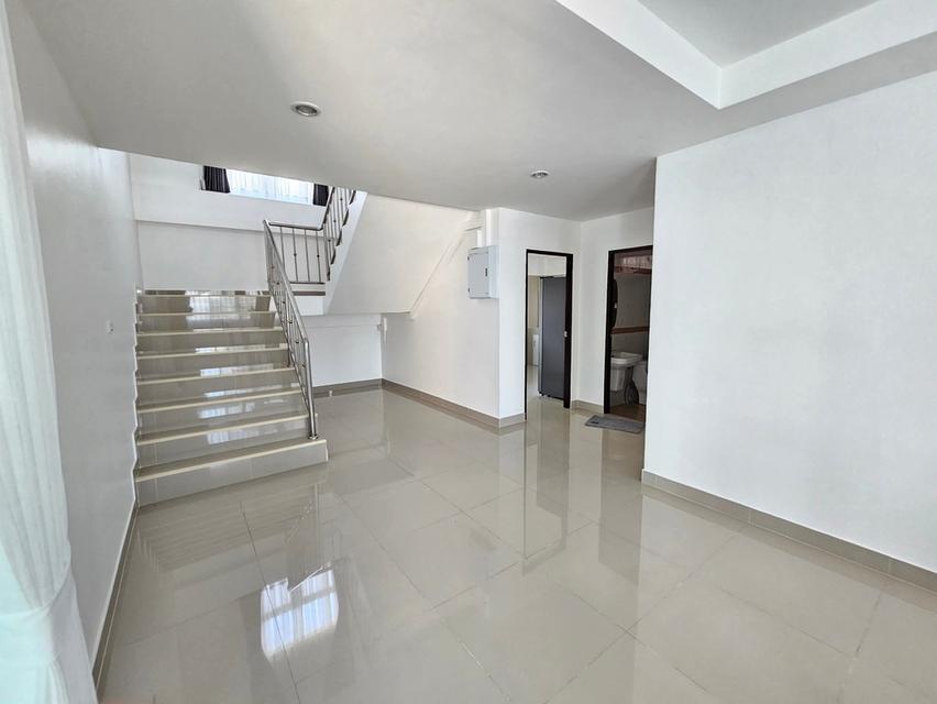 For rent Pool villa Pattaya Nongyai10 15