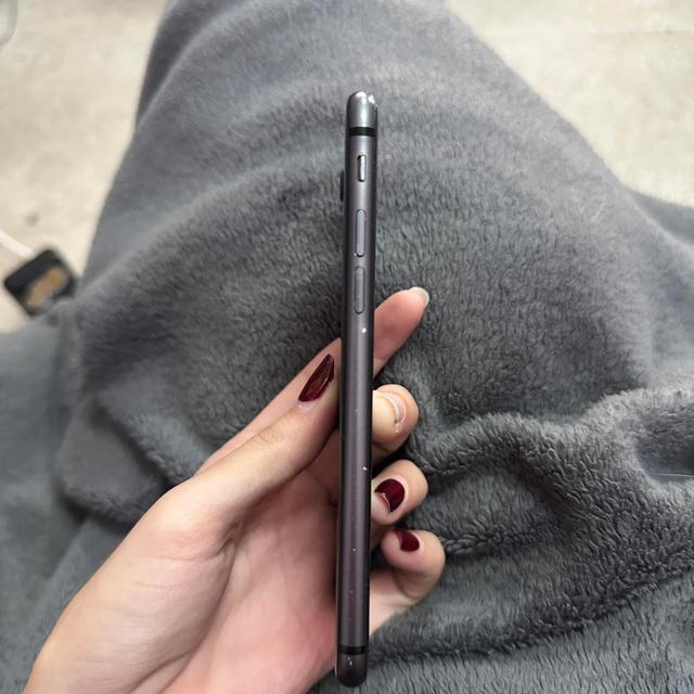 ไอโฟน8สีดำ!! 3