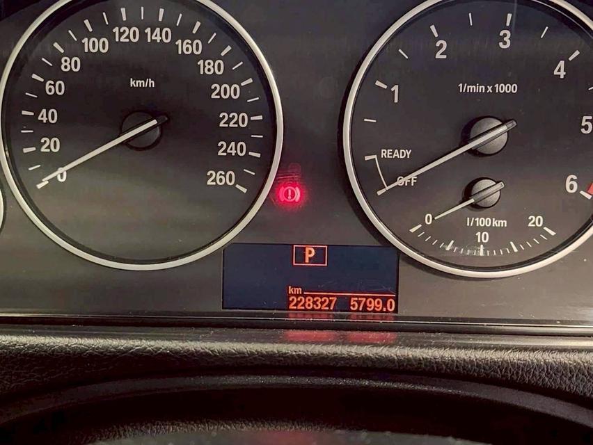 BMW 320d Luxury ปี 2017 รูปที่ 11