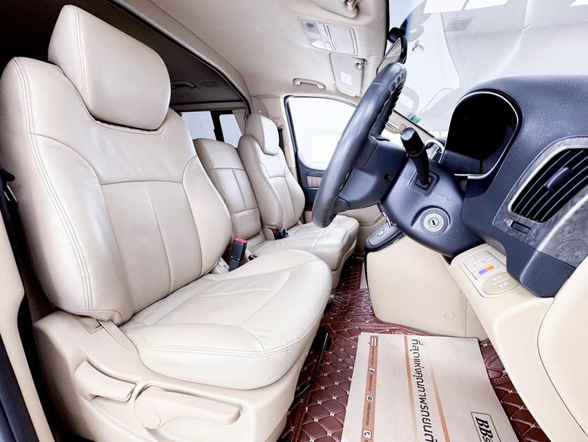 HYUNDAI GRAND STAREX 2.5 VIP 2015 8