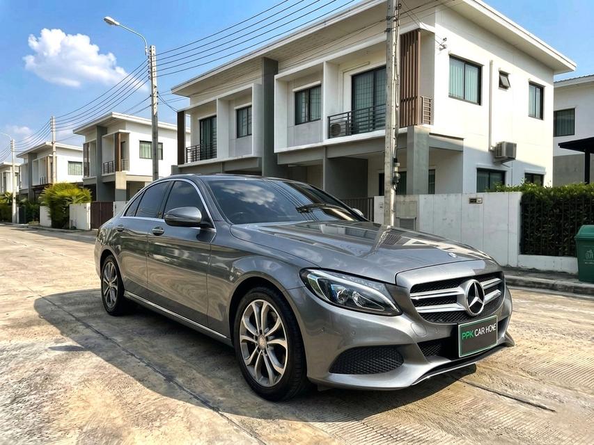 ปี2017 Mercedes-Benz C350e ตกแต่งมาเกือบ 100,000