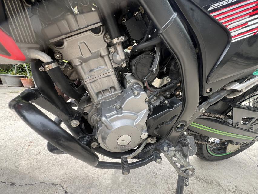 มอเตอร์ไซค์ HONDA CRF250M สีแดงดำ ปี2015 9