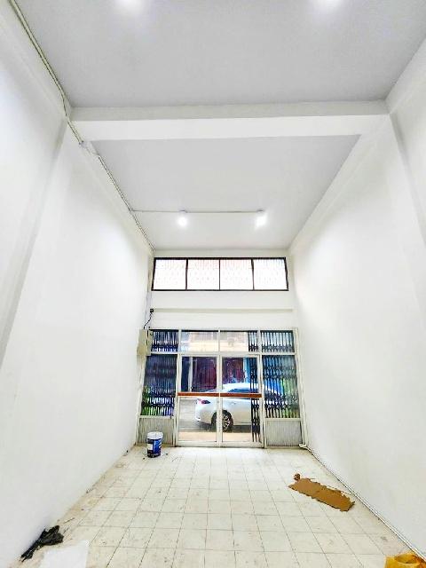 ประชาชื่น23-31 MRT บางซ่อน 900 ม. เช่าอาคารพาณิชย์ 3.5 ชั้น-ดาดฟ้า 18 ตร.วา.232 ตร.ม.รร.นานาชาติ ตลาดบองมาร์เช่ 2.1 กม.ก 3