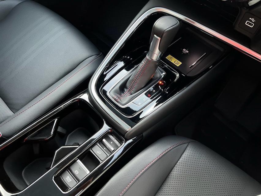 Honda HRV eHEV RS Top สีขาวซันไลท์ ปี23✨มือเดียวป้ายแดง ไมล์ 47,xxx โล เข้าศูนย์ทุกระยะ สีเดิมทั้งคัน 10