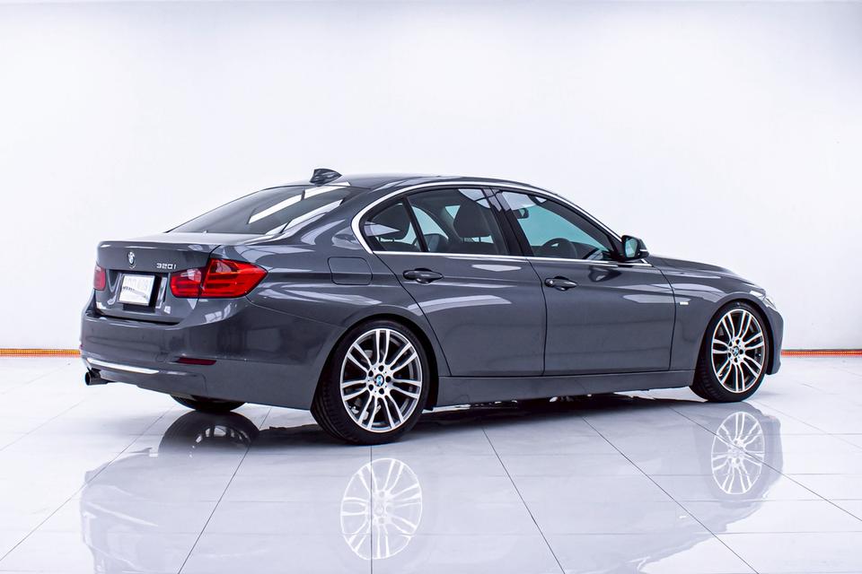 รหัสรถ 1D278 BMW 320i 2.0 LUXURY 2014 14