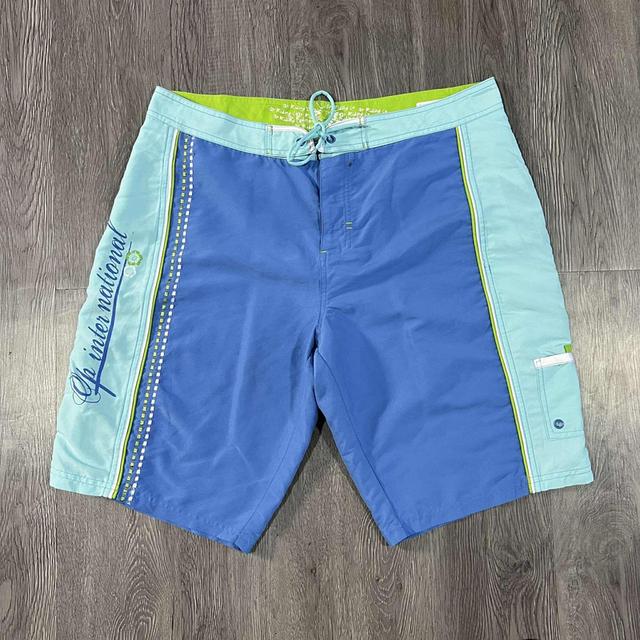 กางเกงกีฬาขาสั้นมือสอง