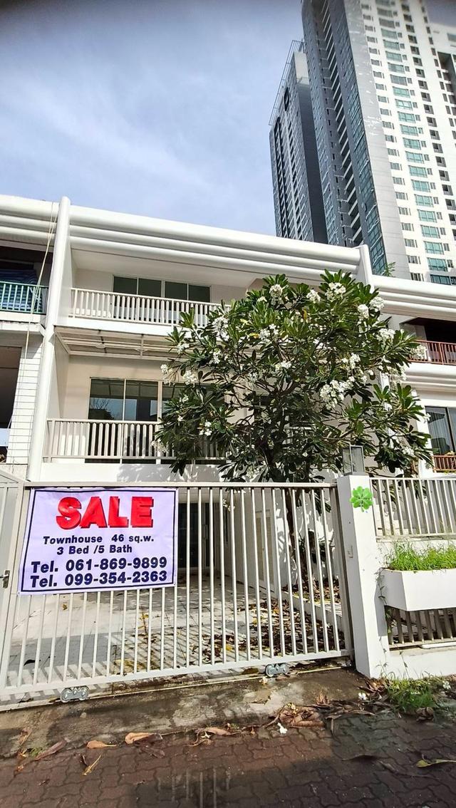 ขายด่วนทาวน์เฮาส์ 3 ชั้น - สุขุมวิท 31 11