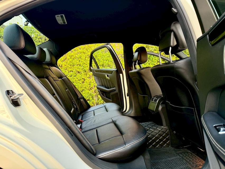 รหัสรถ AP4311 Mercedes-Benz #e200 #w212  ปี 2012 ชุดแต่ง AMG รอบคันจากโรงงาน สีขาว  10