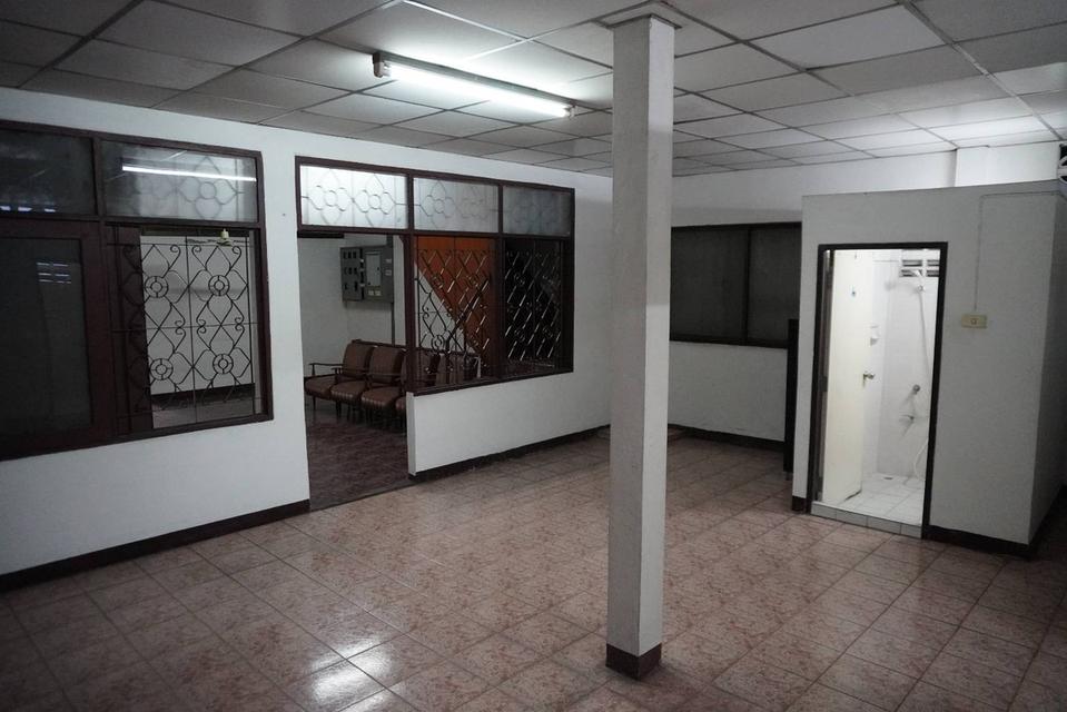 🏢 ให้เช่าตึกแถว ซอยสุขุมวิท 42 BTS เอกมัย 350 ม. - 3 คูหา 4 ชั้น 792 ตรม. 4