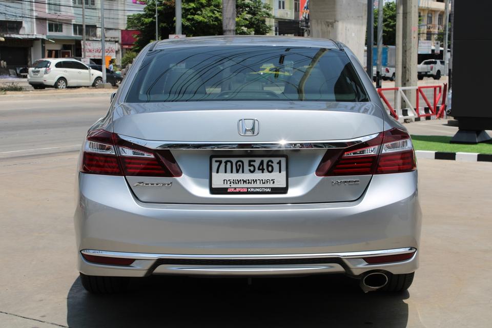 HONDA ACCORD 2.0 E สีเงิน ปี18 รูปย่อยที่ 4