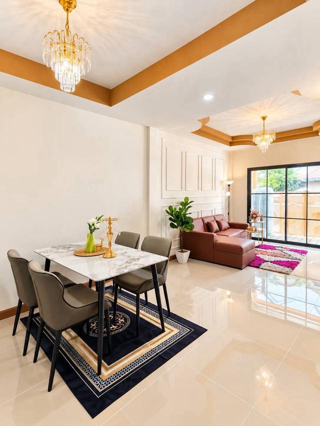 หมู่บ้านบัวทองธานี ฝั่งตรงข้ามสมบัติบุรีทาวน์เฮ้าส์  2 ชั้น  ตกแต่งใหม่พร้อมอยู่ เดินทางก็สะดวก 10