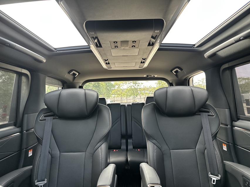 Toyota Alphard  Z hybrid 40  HEV 15