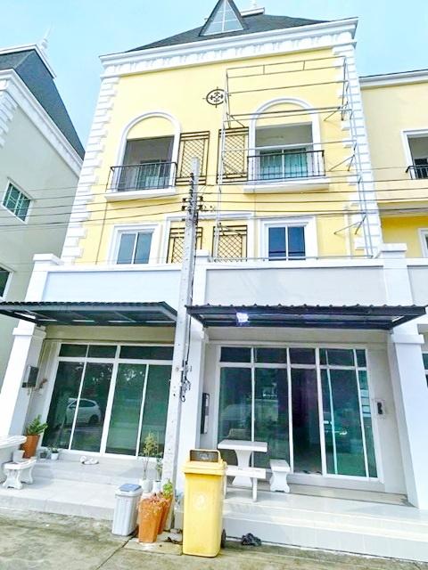 ให้เช่าทาวน์โฮม 3 ชั้น พระยาสุเรนทร์ ติดถนน MRTบางชัน 2.6กม.18 ตร.วา. 220 ตร.ม. เหมาะกับโฮมออฟฟิศ โชว์รูม 6