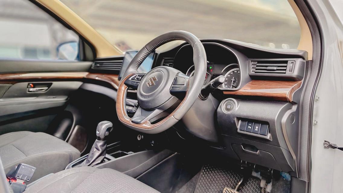 SUZUKI ERTIGA 1.5 GX TOP A/T ปี 2020 จด 2021 รูปที่ 13