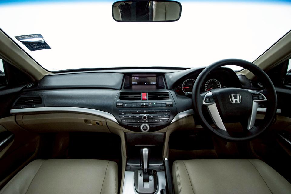 รหัสรถ 1D715 ACCORD 2.0 E 2009 4