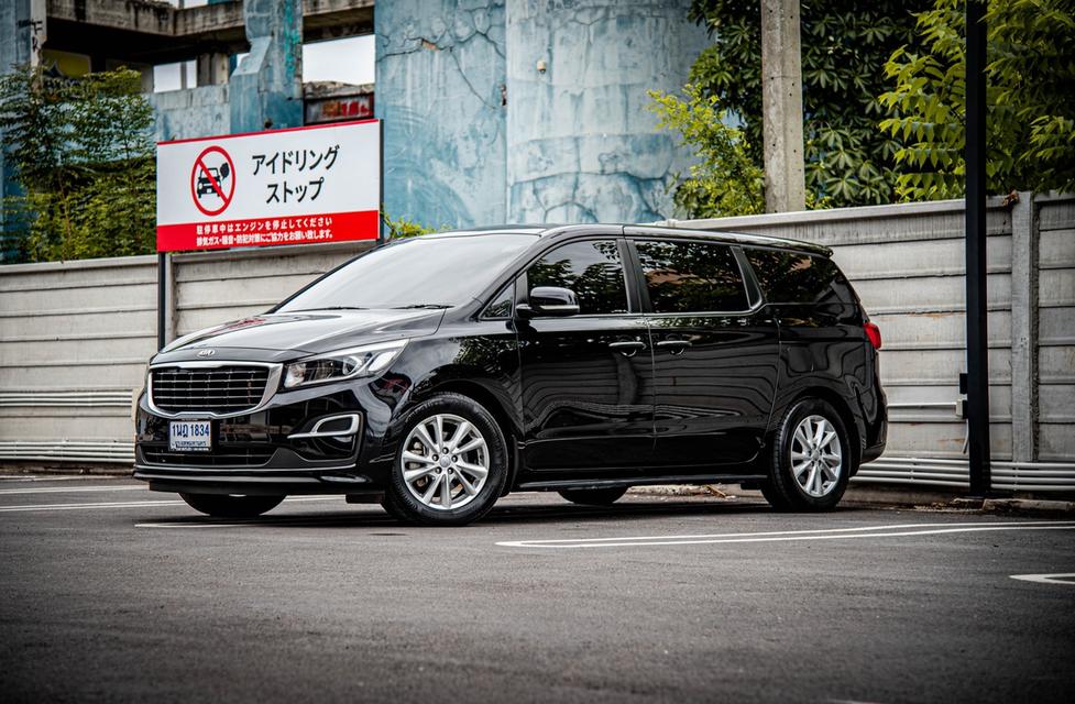 (แจ้งรหัสรถ CBL1834) Kia GRANDCARNIVAL 2.2 LX 2021