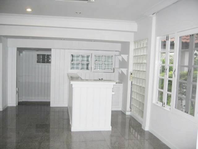 ให้เช่าบ้านเดี่ยว 2 ชั้น 286 ตรว. 4 ห้องนอน บ้านลดาวัลย์ ศรีนครินทร์ ใกล้เรียนบางกอกพัฒนา