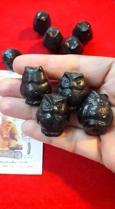 Experience the extraordinary power of Thep Ratri amulet by Luang Por Poon from Wat Pa Ban Sang, Roi Et!