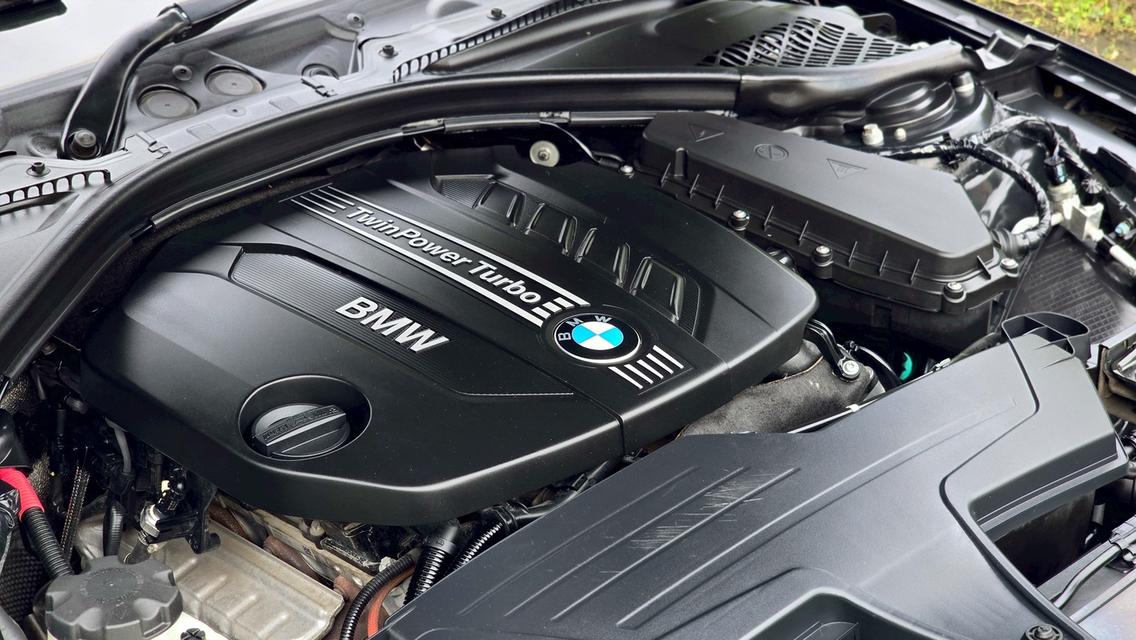 รหัสรถ WB36  Bmw 320d Msport look ปี 2013  9